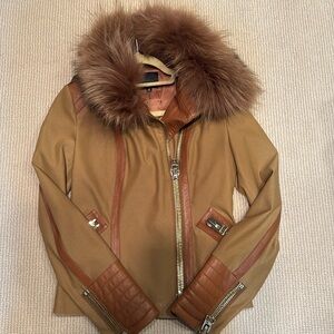 Hotel Particulier short leather and Viscose jacket with detachable fur collar